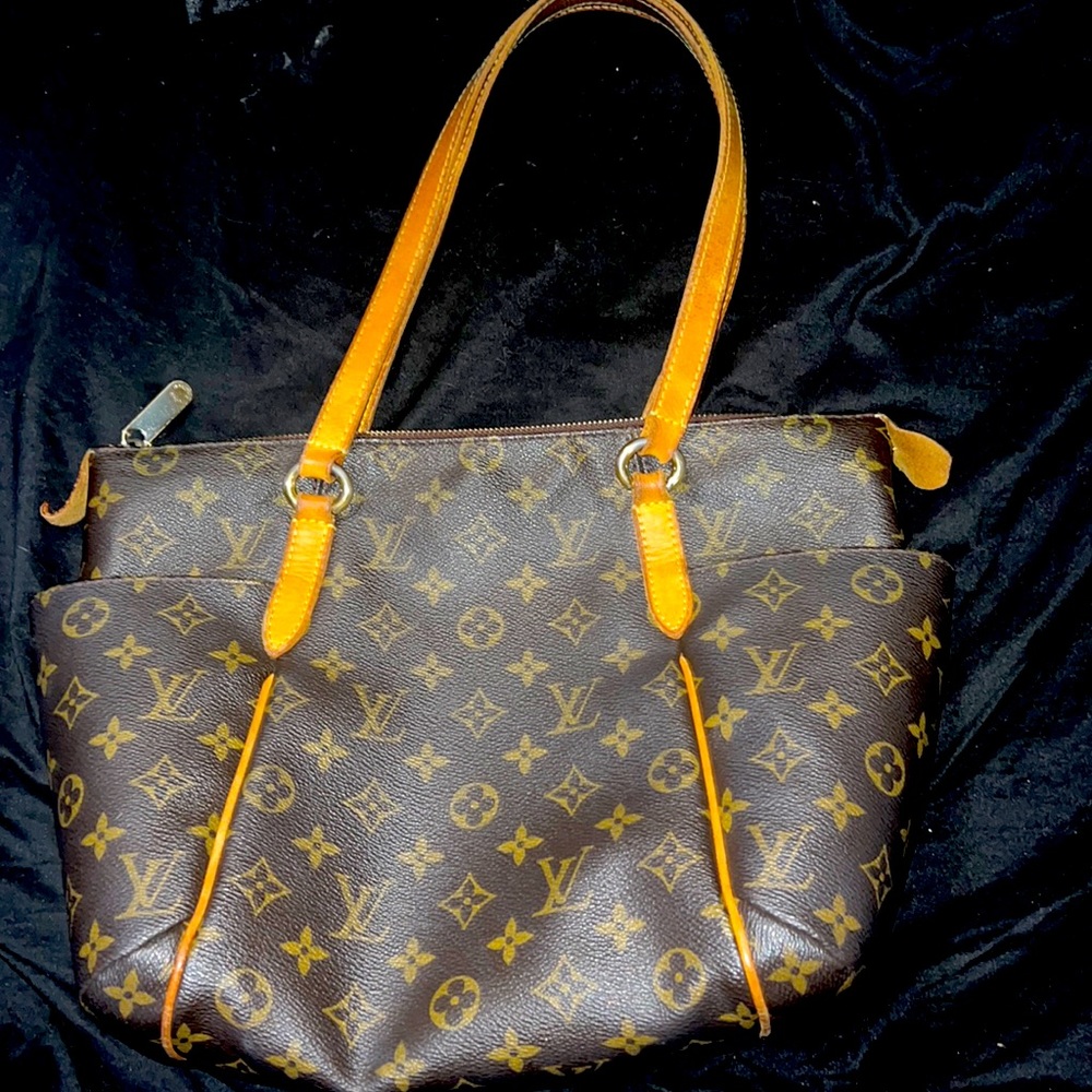 Louis Vuitton Totally PM